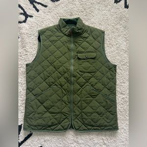 Vineyard Vines green quilted vest
